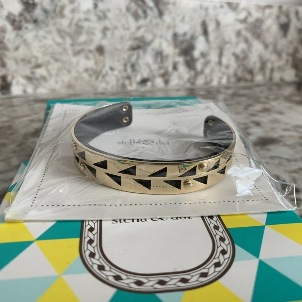 Addison Cuff - Picture 2 of 3